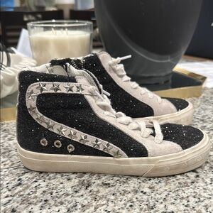 Vintage Havana Star-Studded Black Glitter High-Top Sneakers